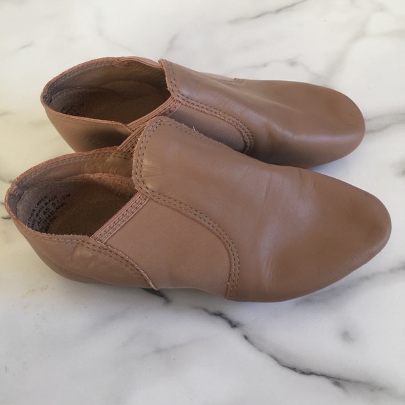 Capezio | E-Series Jazz Slip On - Picture 3 of 8